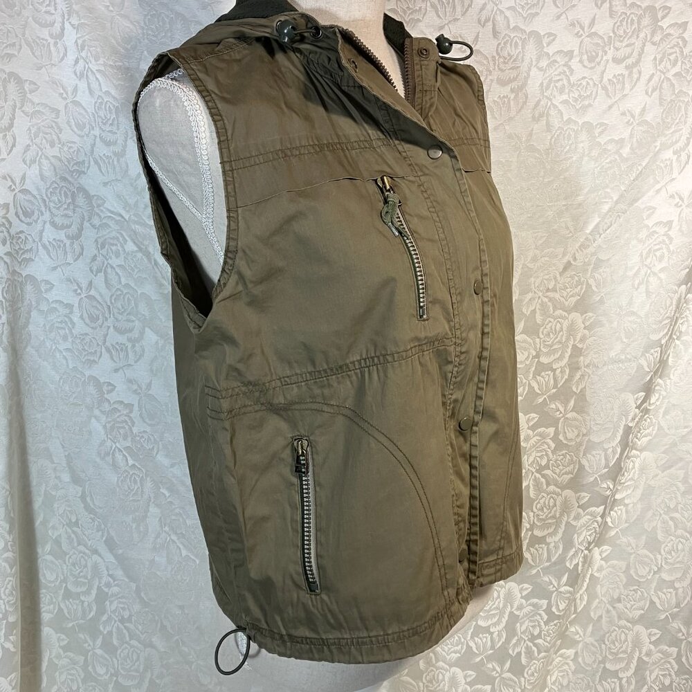 American Eagle Outfitters hooded cargo vest